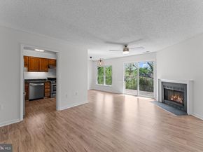 7255 Glen Hollow Court 55/4, Annandale VA 22003