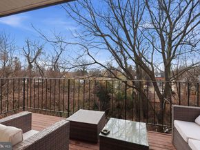7255 Glen Hollow Court 55/4, Annandale VA 22003