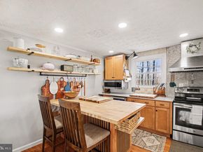 110 Almey Court, Sterling VA 20164