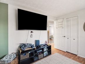 110 Almey Court, Sterling VA 20164