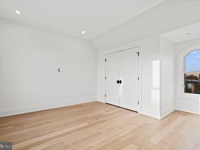 1328 Cameron St, Alexandria VA 22314