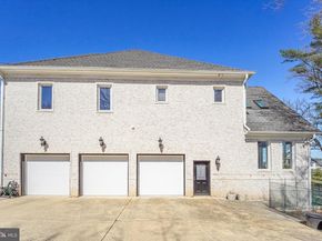 9116 Leesburg Pike, Vienna VA 22182