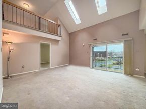 72307 Delaire Landing Road 307, Philadelphia PA 19114