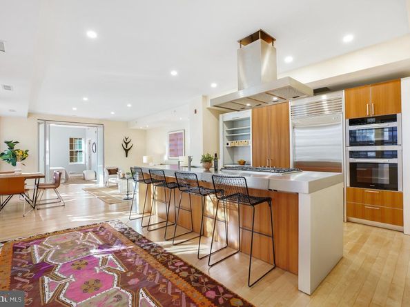 1124 10TH Street NW 4B, Washington DC 20001