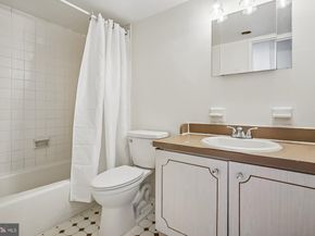 4600 S Four Mile Run Drive 629, Arlington VA 22204