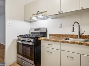 4600 S Four Mile Run Drive 629, Arlington VA 22204