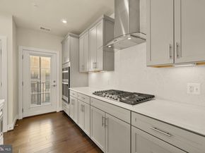 2320 Field Point Road 4304, Herndon VA 20171