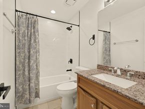 8906 Royal Astor Way, Fairfax VA 22031