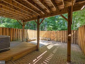 8906 Royal Astor Way, Fairfax VA 22031