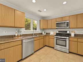 8906 Royal Astor Way, Fairfax VA 22031