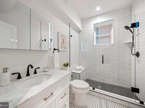 131 11TH Street NE 2, Washington DC 20002