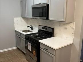 44 49TH Street SE 302, Washington DC 20019