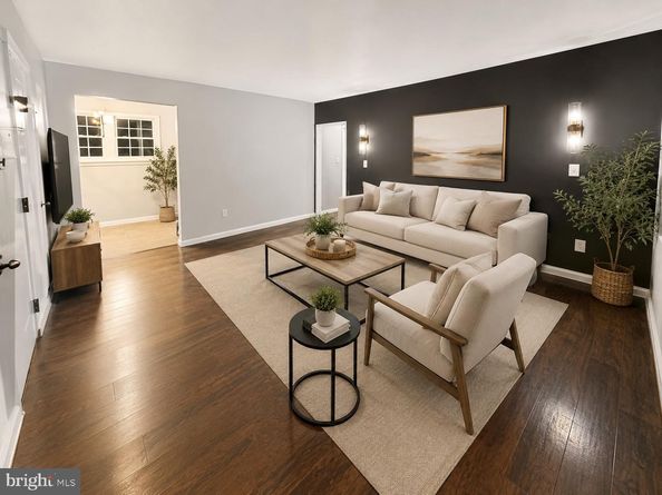 44 49TH Street SE 302, Washington DC 20019