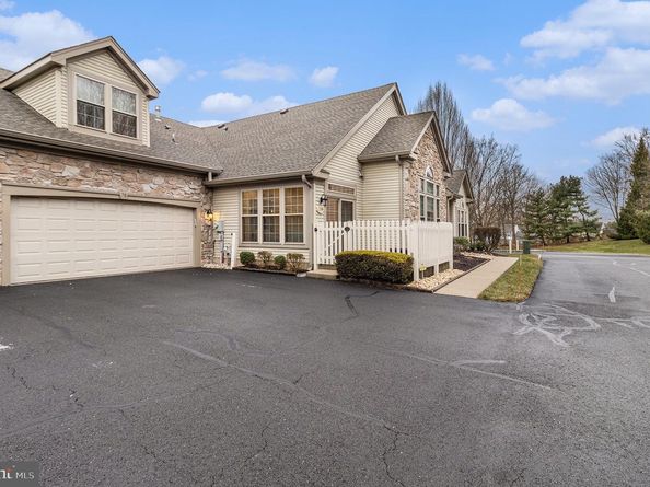 70 Legacy Oaks Drive, Richboro PA 18954