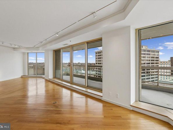5600 Wisconsin Avenue 1303/1304, Chevy Chase MD 20815