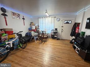 534 Mckinley Street, Philadelphia PA 19111