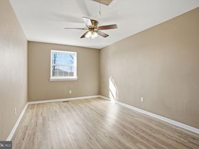 12135 Academy Road 42, Philadelphia PA 19154