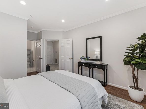 1855 Stratford Park Place 303, Reston VA 20190