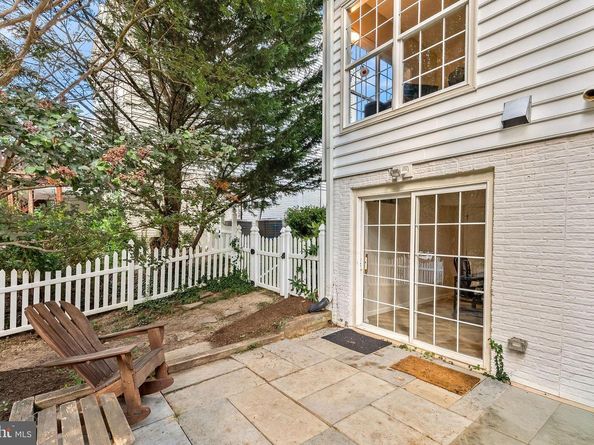 1372 Dominion Ridge Lane, Herndon VA 20170