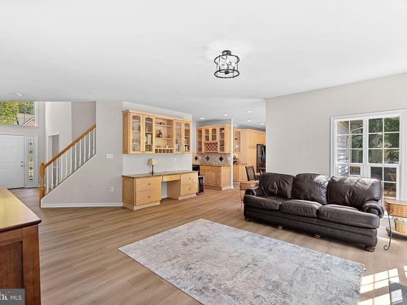 1372 Dominion Ridge Lane, Herndon VA 20170