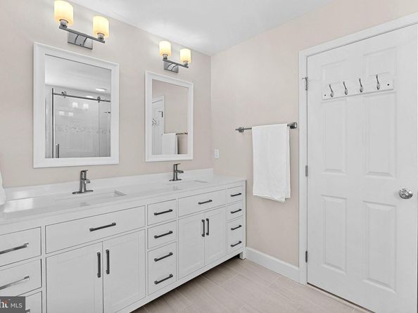 1372 Dominion Ridge Lane, Herndon VA 20170