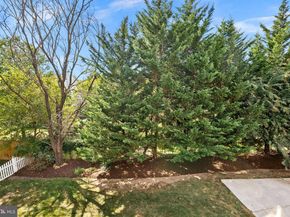 1372 Dominion Ridge Lane, Herndon VA 20170