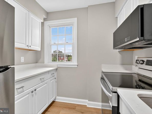 1315 S Walter Reed Drive S 204, Arlington VA 22204