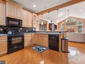64 Villa Drive, Warminster PA 18974