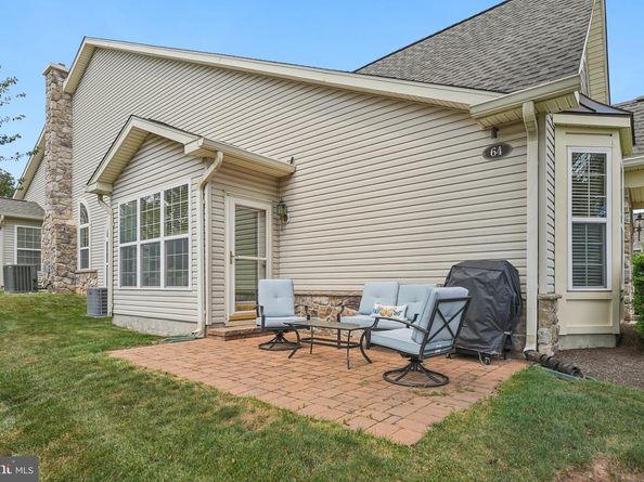 64 Villa Drive, Warminster PA 18974