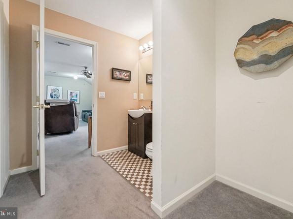 64 Villa Drive, Warminster PA 18974