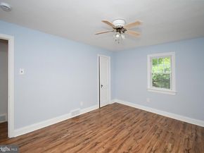 160 Crooked Billet Road, Hatboro PA 19040