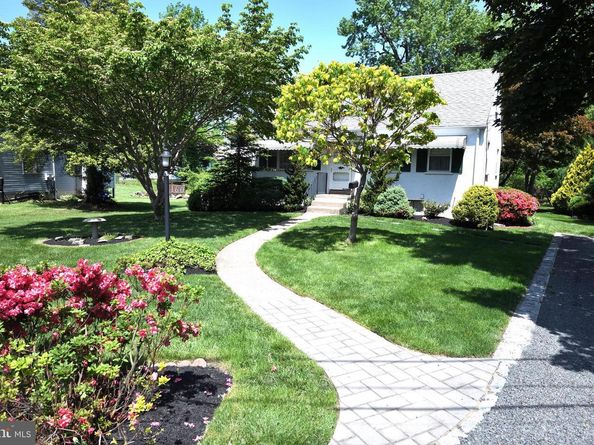 160 Crooked Billet Road, Hatboro PA 19040