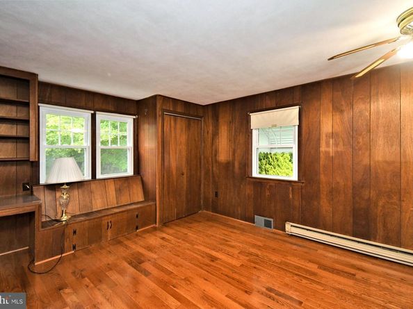 160 Crooked Billet Road, Hatboro PA 19040