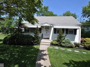 160 Crooked Billet Road, Hatboro PA 19040