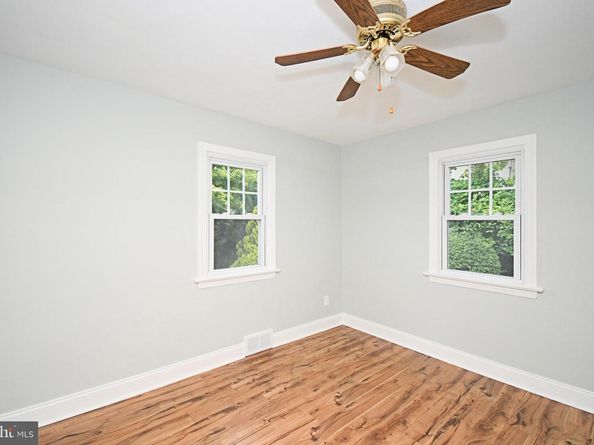 160 Crooked Billet Road, Hatboro PA 19040