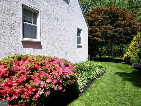 160 Crooked Billet Road, Hatboro PA 19040