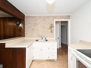 160 Crooked Billet Road, Hatboro PA 19040