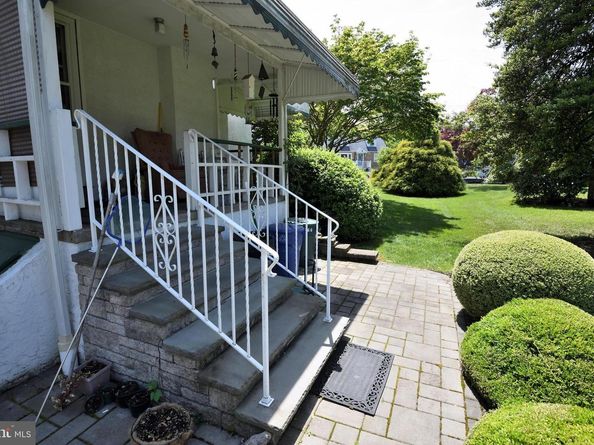 160 Crooked Billet Road, Hatboro PA 19040