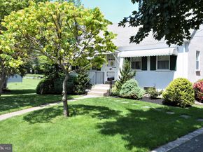 160 Crooked Billet Road, Hatboro PA 19040