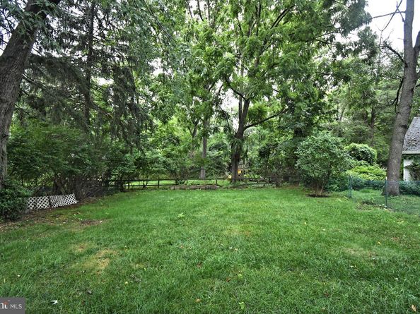 160 Crooked Billet Road, Hatboro PA 19040