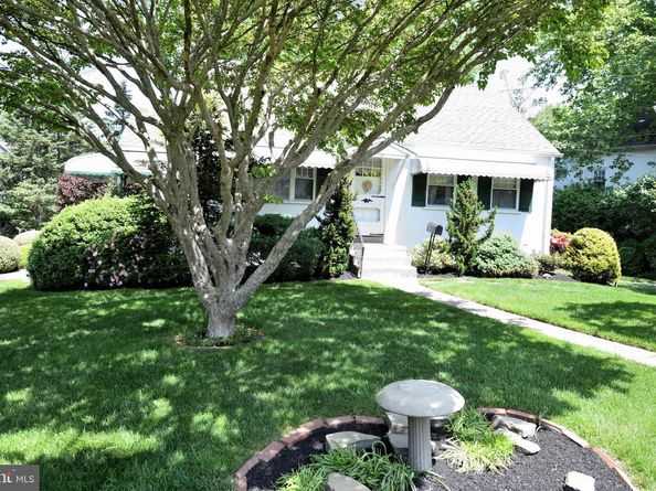160 Crooked Billet Road, Hatboro PA 19040