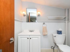 160 Crooked Billet Road, Hatboro PA 19040