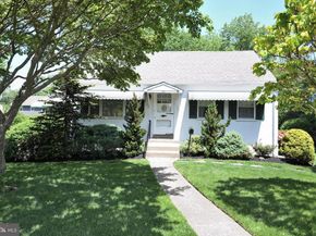 160 Crooked Billet Road, Hatboro PA 19040