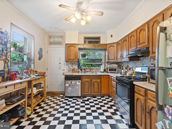 1537 S 13TH Street, Philadelphia PA 19147