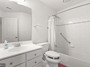 6555 Washington Boulevard, Arlington VA 22205