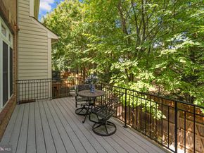 6555 Washington Boulevard, Arlington VA 22205
