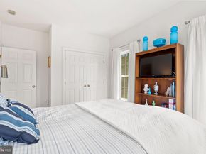6555 Washington Boulevard, Arlington VA 22205