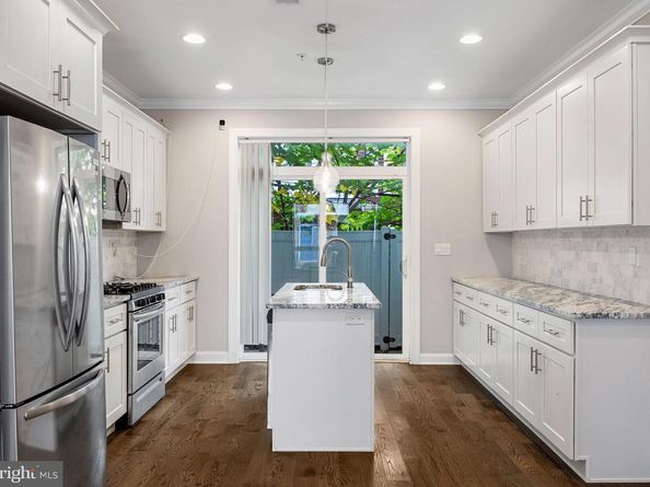 2312 Pierce Street, Philadelphia PA 19145