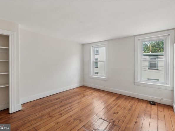 129 Dupont Street, Philadelphia PA 19127