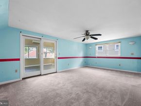 6830 Custis Parkway, Falls Church VA 22042